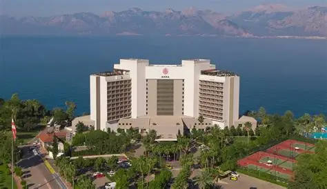 Akra Hotel